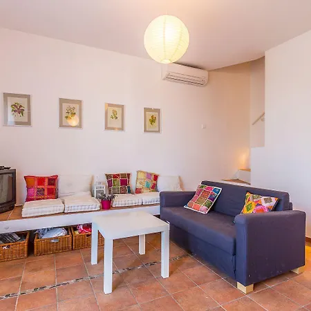 Apartmán Mit Meerblick, Terrasse, Klima, Wlan, Parkplatz Und Nur Knapp 900 Meter Vom Kristallklaren Meer Entfernt *
